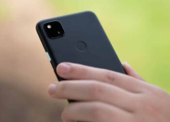 OPPO vivo &pi;&alpha;&lambda;&iota;ά designs