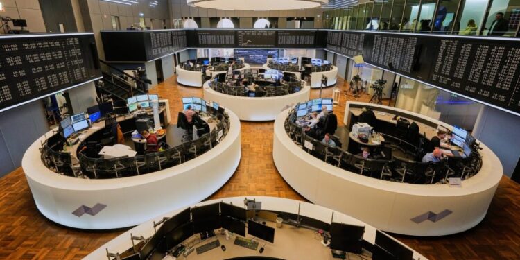 Οικονομικός κλυδωνισμός στην Ευρώπη: Το ενεργειακό ράλι και ο πόλεμος «βυθίζουν» τους δείκτες των χρηματιστηρίων