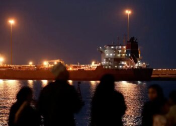 Το Ιράν με τις απειλές στα Στενά του Ορμούζ μετατρέπει τη γεωγραφία σε παγκόσμιο οικονομικό όπλο και το θαλάσσιο δρόμο σε ναρκοπέδιο