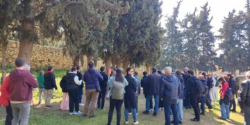 Χιλιάδες κόσμου επισκέπτεται το Σκοπευτήριο της Καισαριανής με αφορμή την αποκάλυψη των συγκλονιστικών φωτογραφικών ντοκουμέντων