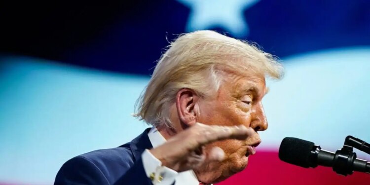 Μέση Ανατολή: Ο Τραμπ ζητά συμφωνία πριν τις 6 Απριλίου με το Ιράν αλλιώς απειλεί με ισοπέδωση – Οι κινήσεις της Τεχεράνης