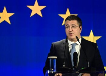 Τζιτζικώστας: Προστατεύουμε τις πύλες της Ευρώπης και ενισχύουμε τον παγκόσμιο ανταγωνισμό του ναυτιλιακού τομέα