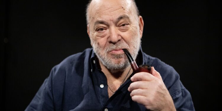 Πέθανε ο Χρήστος Βαλαβανίδης - ertnews.gr