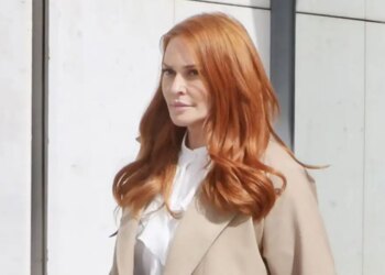 «Ακόμα δεν μπορώ να ακούσω φωνητικά μηνύματα ή να δω βίντεο της μαμάς μου»