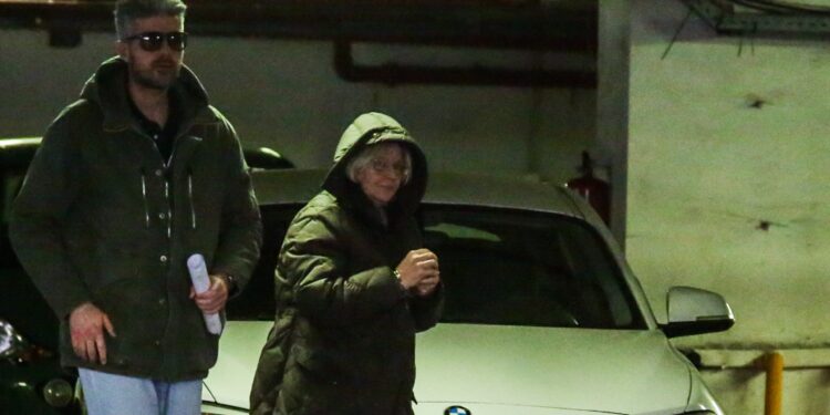 Στη φυλακή οδηγείται σήμερα η πρώην βουλευτής της Χρυσής Αυγής Ελένη Ζαρούλια - ertnews.gr