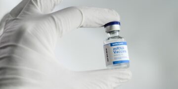 Νέα ελπίδα για τα εμβόλια mRNA κατά του καρκίνου μετά από μια δύσκολη χρονιά