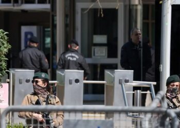 Τουρκία: Συνελήφθη για διαφθορά ο επικεφαλής της αντιπολίτευσης στην Άγκυρα