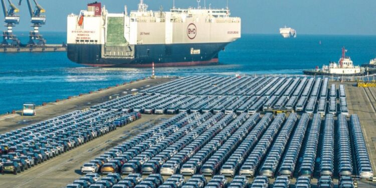 Η BYD προειδοποιεί για «ξεκαθάρισμα» στην αγορά ηλεκτρικών