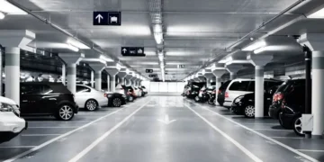 Μήπως η λύση στο πρόβλημα στάθμευσης στις πόλεις είναι τα… σούπερ μάρκετ;
