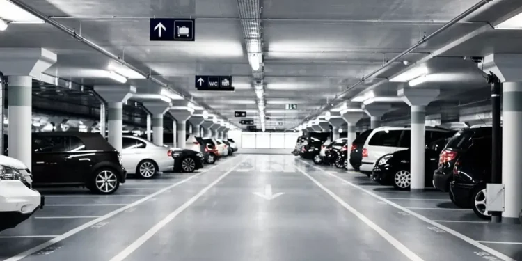 Μήπως η λύση στο πρόβλημα στάθμευσης στις πόλεις είναι τα… σούπερ μάρκετ;