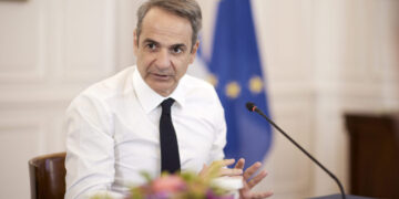 Σε τηλεδιάσκεψη για τα Στενά του Ορμούζ συμμετέχει σήμερα ο Πρωθυπουργός