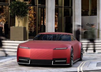 Έτσι θα είναι το εσωτερικό της νέας Jaguar (+video)