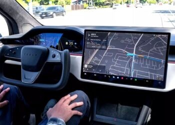 Η Tesla φέρνει το Full Self-Driving στην Ευρώπη