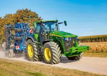 Συμφωνία-ορόσημο: Η John Deere πληρώνει 99 εκατ. ευρώ για το «δικαίωμα επισκευής»