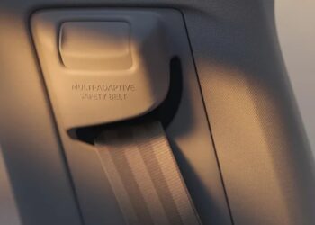 Η νέα ζώνη ασφαλείας της Volvo προσαρμόζεται σε κάθε επιβάτη 