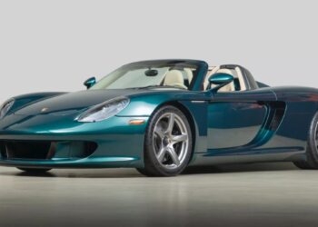 Η Porsche Carrera GT αναγεννάται