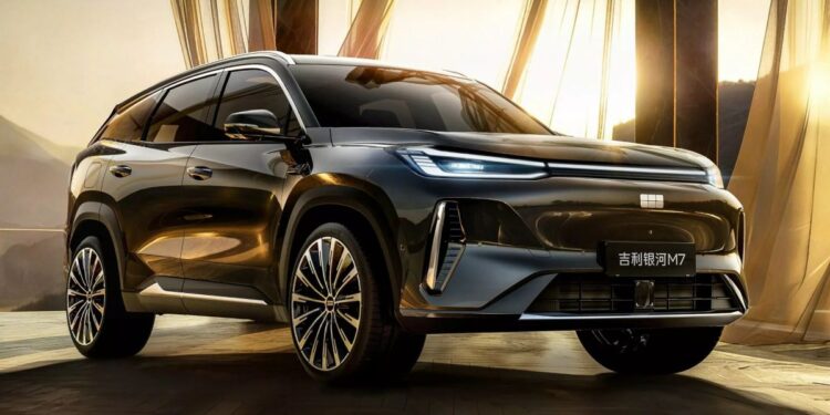 Η Geely προκαλεί την Toyota με νέα τεχνολογία αιχμής