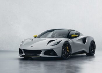 O V8 της AMG στην Lotus Emira
