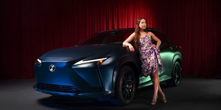 Η Lexus τιμά τον Miles Davis, με μια μοναδική έκδοση του RZ (+video)