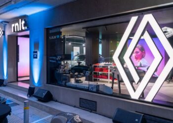 rnlt Athens: Το Experience Store της Renault στο κέντρο της Αθήνας