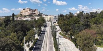 Άνοιξε ξανά η Βασιλίσσης Όλγας, παραδόθηκε μετά από 6 χρόνια (+video)!