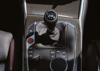 Η BMW σώζει το μηχανικό κιβώτιο