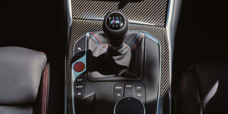 Η BMW σώζει το μηχανικό κιβώτιο