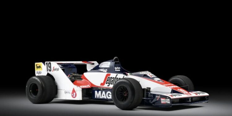 Το πρώτο μονοθέσιο F1 του Άιρτον Σένα πωλείται σε συλλογή εκατομμυρίων