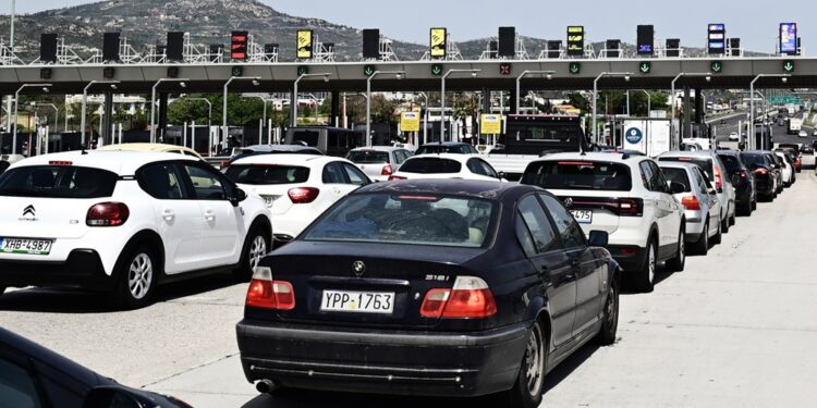 Επιστροφή Πάσχα 2026: Στο «κόκκινο» η Αθηνών-Κορίνθου – Πού εντοπίζονται τα μεγαλύτερα προβλήματα