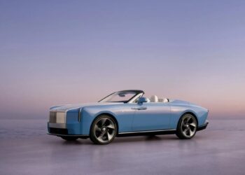 Η τιμή αυτής της ανοιχτής διθέσιας Rolls-Royce θα ρίξει σαγόνια