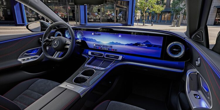 Επίσημο: Ιδού το εσωτερικό της νέας ηλεκτρικής Mercedes C-Class