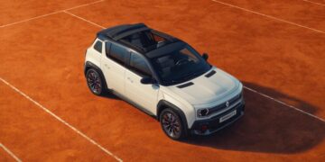 Πρεμιέρα για τη νέα έκδοση του Renault 4 στο Παρίσι