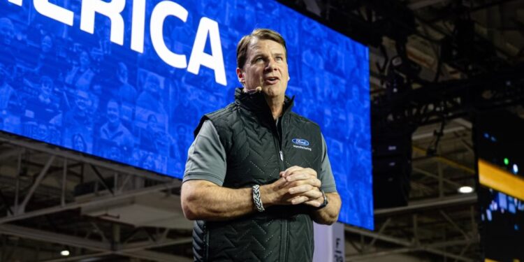 Ο CEO της Ford δίνει προτεραιότητα στην Κίνα και όχι στην Tesla