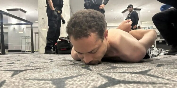 Κόουλ Άλεν: «Συνενοχή στα εγκλήματα να γυρίζεις το άλλο μάγουλο» - Στο μικροσκόπιο το μανιφέστο του δράστη της επίθεσης στο δείπνο του Λευκού Οίκου