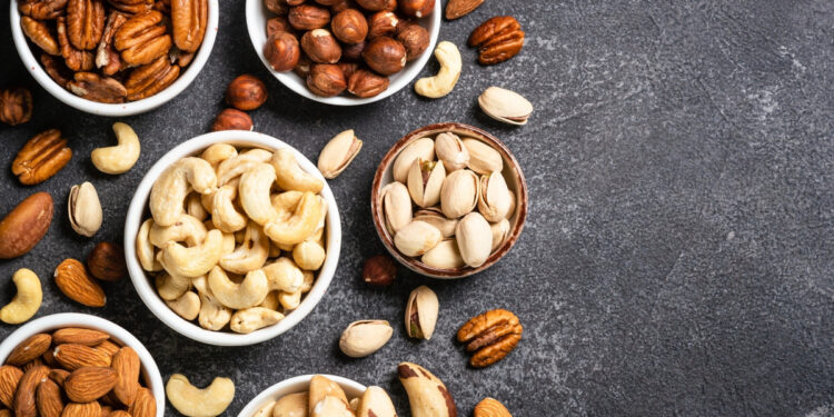 Αυτοί οι ξηροί καρποί βοηθούν στη μείωση της χοληστερίνης