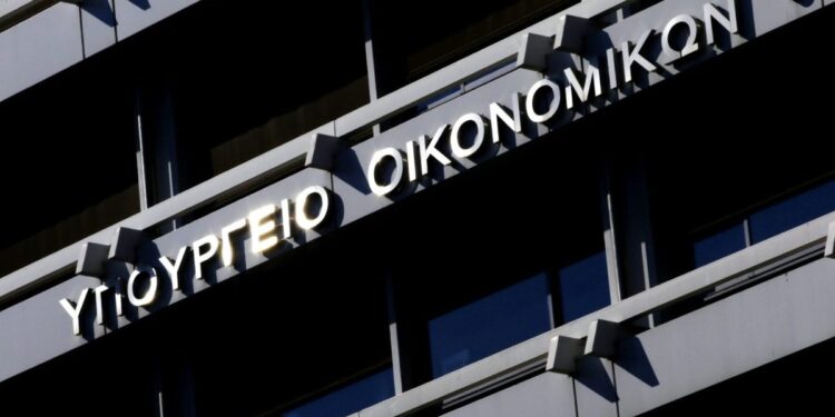 Η κρίση στη Μέση Ανατολή φέρνει ανατροπή στην ανάπτυξη – Πώς αλλάζει το οικονομικό τοπίο της Ελλάδας