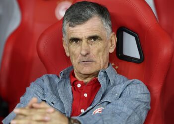 «Έχει πάρα πολλά κίνητρα ο Ολυμπιακός, τεστάρει τον Έσε ο Μεντιλίμπαρ» (audio) - www.ertsports.gr