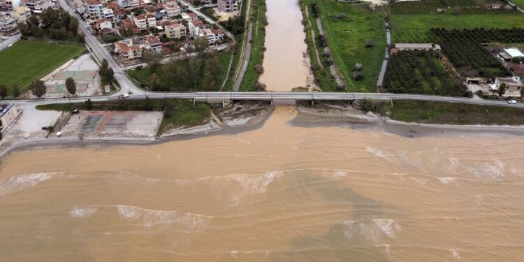 Κακοκαιρία με ακραία ύψη βροχής: Ποιες περιοχές «πνίγηκαν» και τι έρχεται τις επόμενες ημέρες - Πρόγνωση από τη Ν. Ζιακοπούλου - ertnews.gr