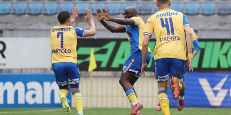 Έλαμψε ο Αστέρας στην πρεμιέρα της μάχης για την παραμονή - www.ertsports.gr