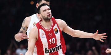 Τρίτος σε συμμετοχές στην Euroleague ο Κώστας Παπανικολάου - www.ertsports.gr