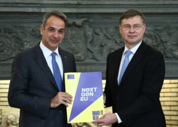 Ευρωπαίος Επίτροπος Οικονομίας σε Μητσοτάκη: Αξιοσημείωτη η ανάκαμψη της Ελλάδας