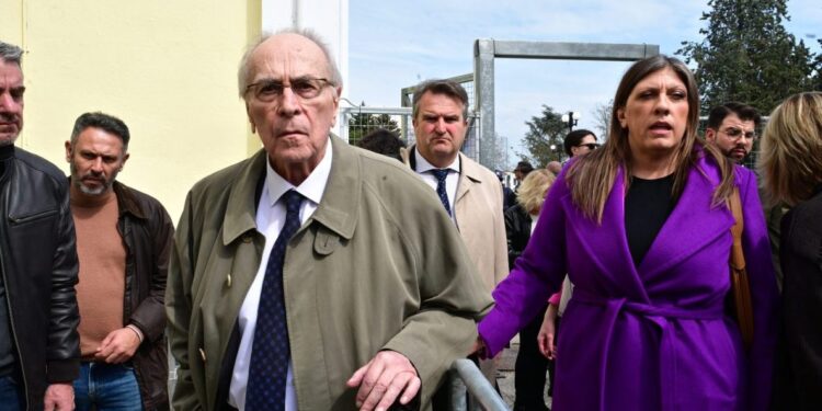 Ένωση Δικαστών και Εισαγγελέων: Παραλήρημα Νίκου Κωνσταντόπουλου
