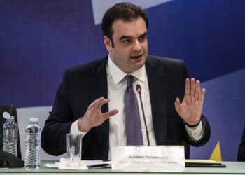 Στο ΔΝΤ ο Πιερρακάκης: «Ανθεκτικότερη η Ευρώπη, αλλά παραμένει ευάλωτη στα ενεργειακά σοκ»