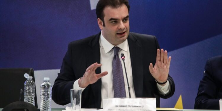 Στο ΔΝΤ ο Πιερρακάκης: «Ανθεκτικότερη η Ευρώπη, αλλά παραμένει ευάλωτη στα ενεργειακά σοκ»