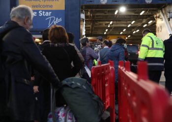 Ξεκινά η έξοδος των εκδρομέων του Πάσχα - «Ταξιδεύουμε με υπευθυνότητα και προσοχή» λέει ο Κικίλιας - ertnews.gr