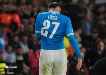 Η Μπολόνια κοιτάζει τον Λούκα - www.ertsports.gr