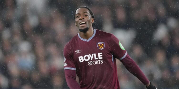 Ενεργοποιεί τη ρήτρα για να κρατήσει τον Ντισασί η Γουέστ Χαμ - www.ertsports.gr