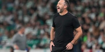 Ντε Τσέρμπι: «Θέλω να πετύχω και να μείνω για πολλά χρόνια στη μεγάλη αυτή ομάδα» - www.ertsports.gr