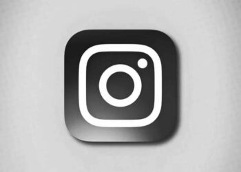 Instagram black and white logo