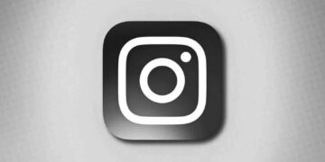 Instagram black and white logo